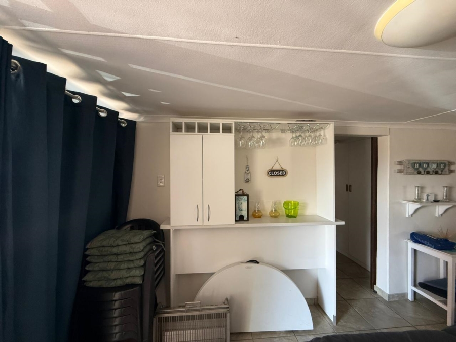 To Let 2 Bedroom Property for Rent in Hartenbos Central Western Cape